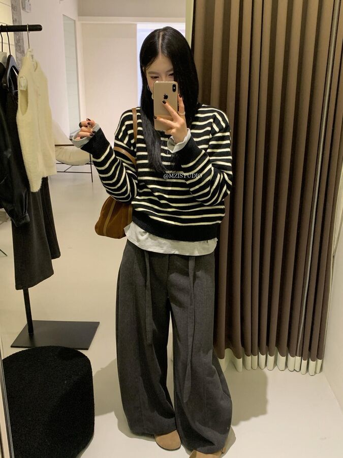 Sweater Turtleneck Half Zip Bergaris view 3