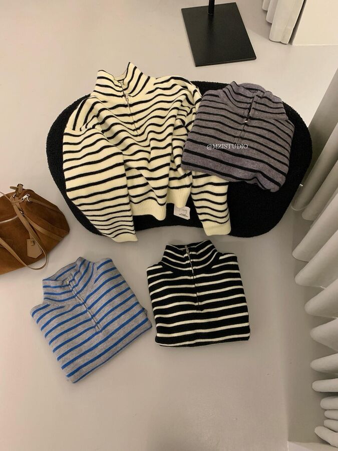 Sweater Turtleneck Half Zip Bergaris view 5