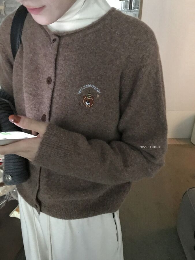 Strick-Cardigan mit Cartoon-Stickerei view 4