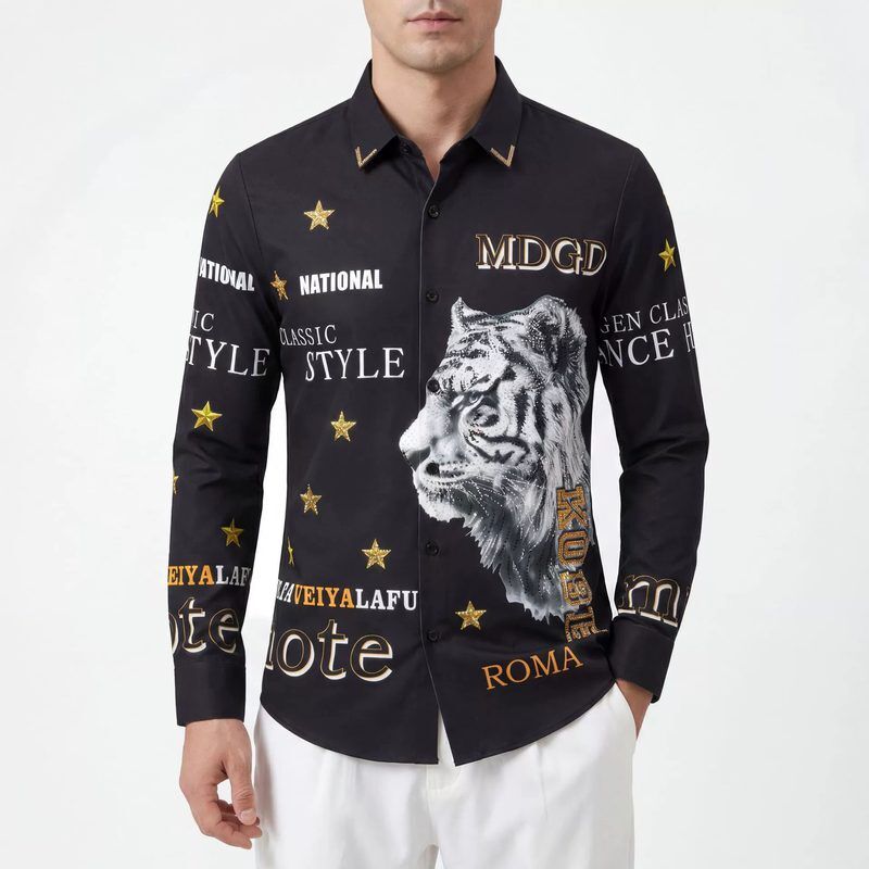 Camisa Manga Longa Estampa Digital Tigre Letras com Strass Premium view 2