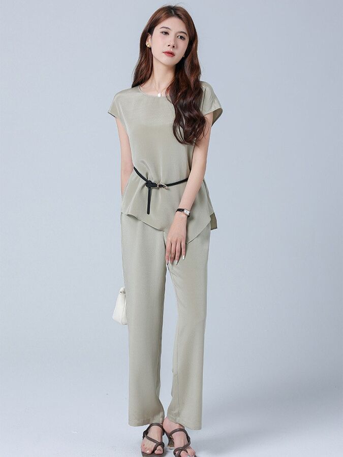 Silk Short Sleeve Top and Pants Set view 3