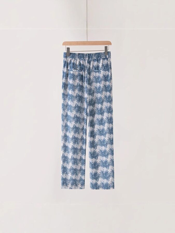 Conjunto de Camisa y Pantalones de Seda Floral view 5