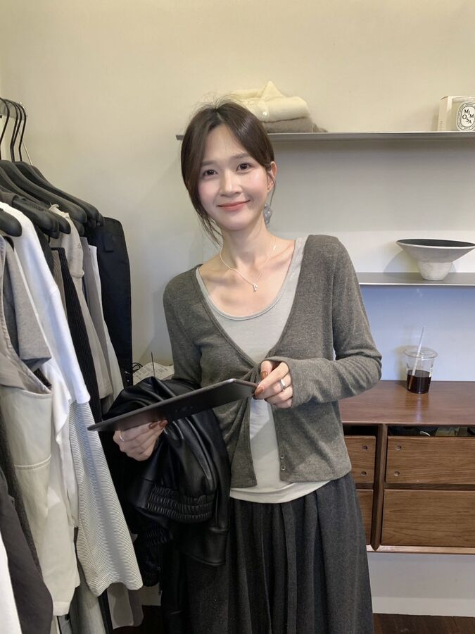 Sleeveless vest twist long sleeve top set in dark grey, dark green, and silver grey